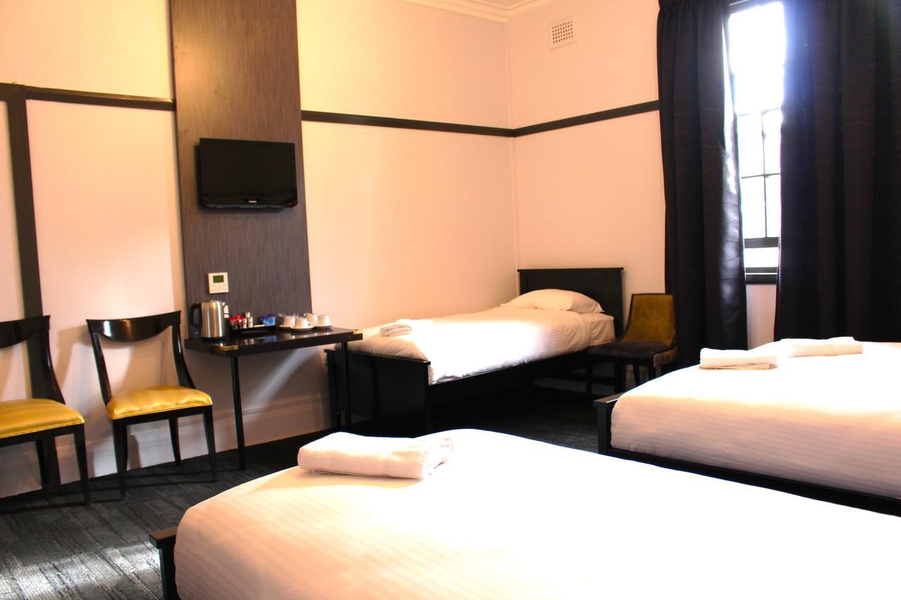 Royal Hotel Ryde Сидней Экстерьер фото